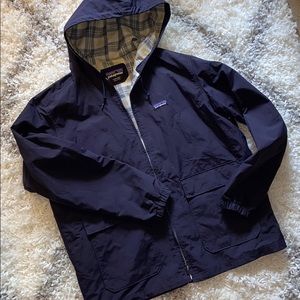 Navy flannel lined men’s Patagonia jacket